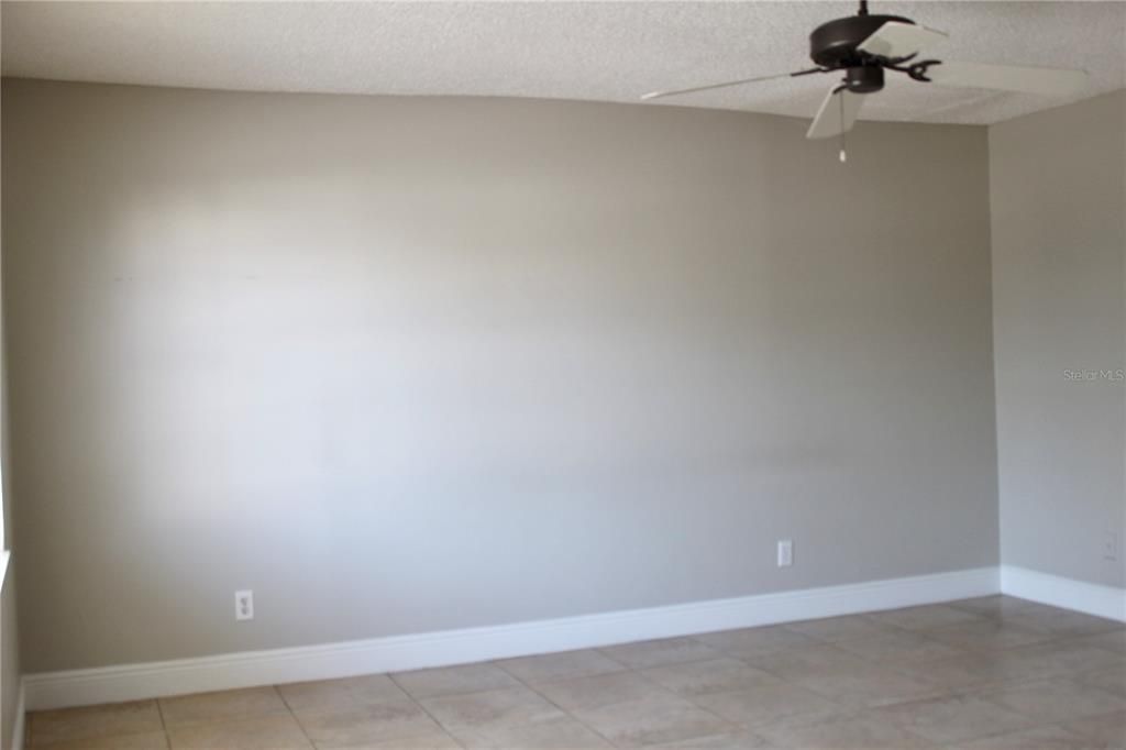 For Rent: $1,700 (2 beds, 1 baths, 1520 Square Feet)