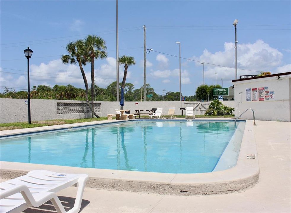 For Rent: $1,700 (2 beds, 1 baths, 1520 Square Feet)