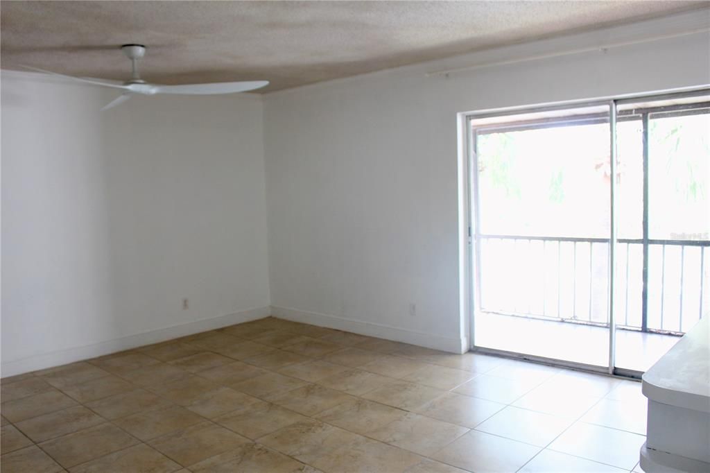 For Rent: $1,700 (2 beds, 1 baths, 1520 Square Feet)