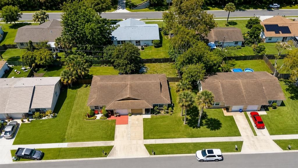 For Sale: $169,900 (2 beds, 1 baths, 920 Square Feet)