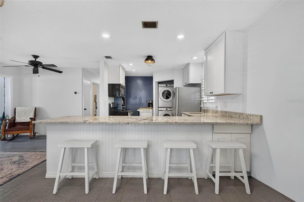 Activo con contrato: $610,000 (3 camas, 2 baños, 1431 Pies cuadrados)