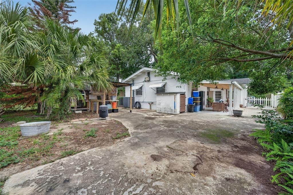 Activo con contrato: $610,000 (3 camas, 2 baños, 1431 Pies cuadrados)