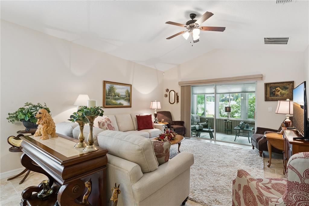 For Sale: $369,900 (4 beds, 4 baths, 2060 Square Feet)