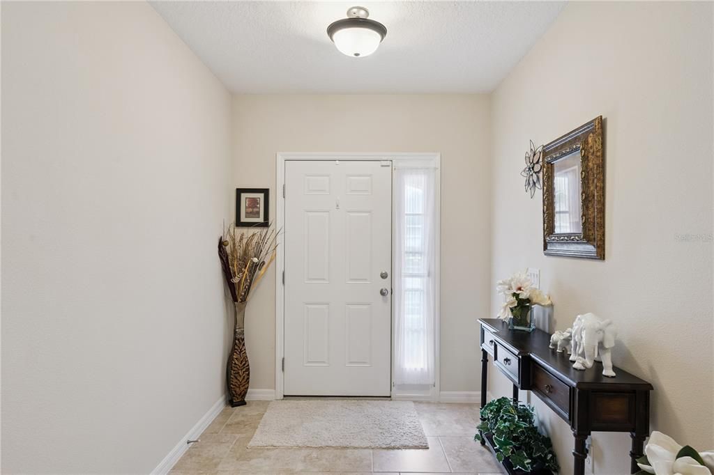 For Sale: $369,900 (4 beds, 4 baths, 2060 Square Feet)