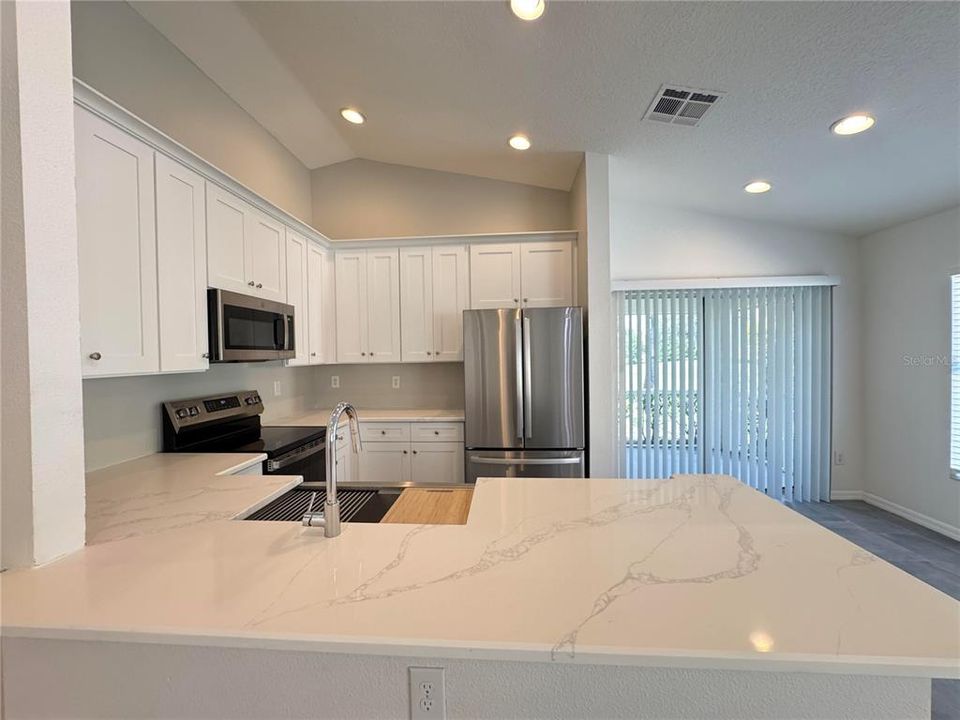 For Rent: $2,490 (2 beds, 2 baths, 1341 Square Feet)