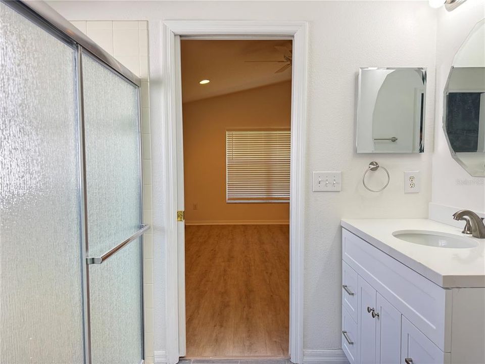 For Rent: $2,490 (2 beds, 2 baths, 1341 Square Feet)
