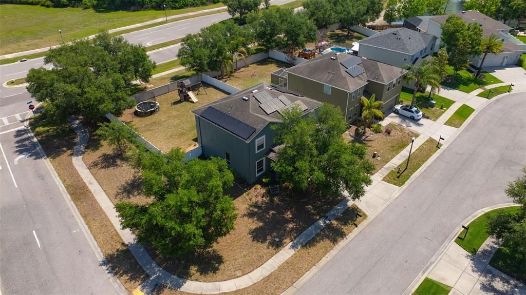 На продажу: $415,999 (4 спален, 2 ванн, 2206 Квадратных фут)