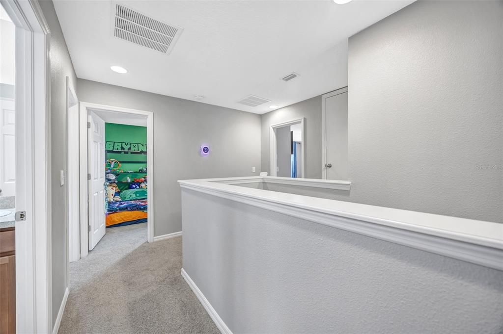 На продажу: $415,999 (4 спален, 2 ванн, 2206 Квадратных фут)