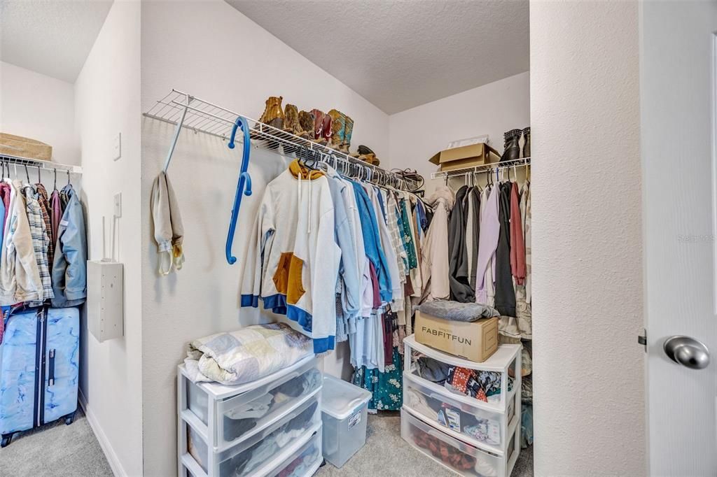 На продажу: $415,999 (4 спален, 2 ванн, 2206 Квадратных фут)