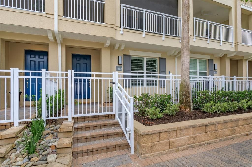 En Venta: $528,000 (3 camas, 3 baños, 2187 Pies cuadrados)