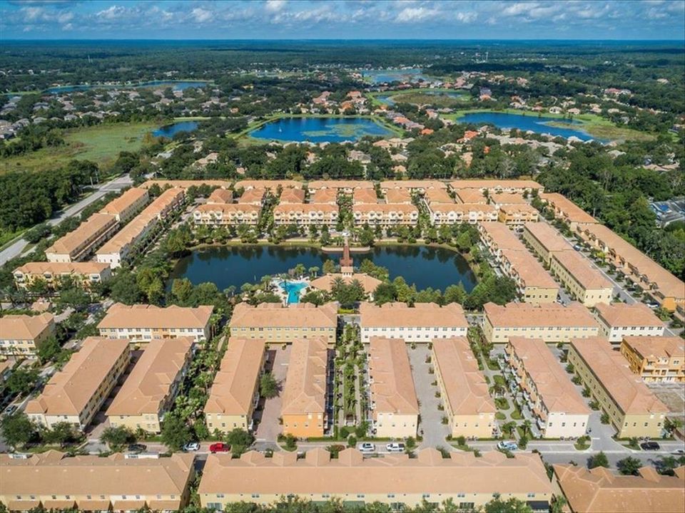 En Venta: $528,000 (3 camas, 3 baños, 2187 Pies cuadrados)