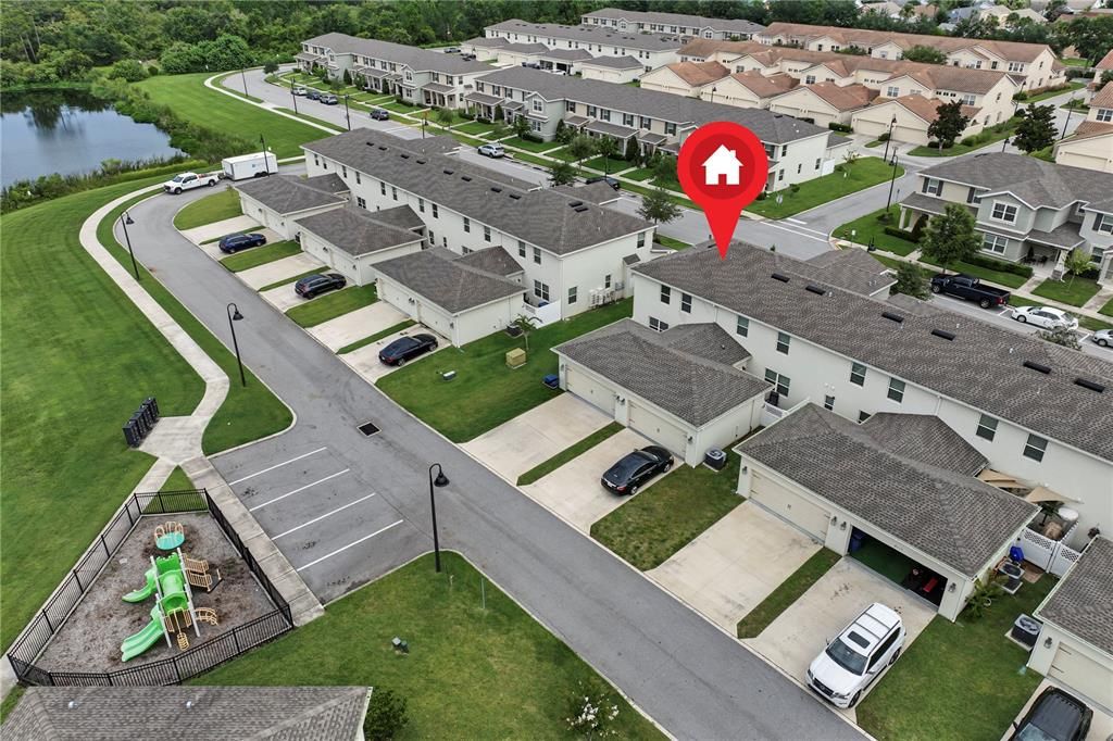 Activo con contrato: $340,000 (3 camas, 2 baños, 1731 Pies cuadrados)
