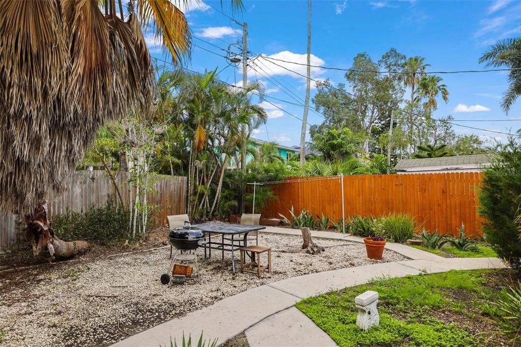 En Venta: $550,000 (3 camas, 2 baños, 1139 Pies cuadrados)