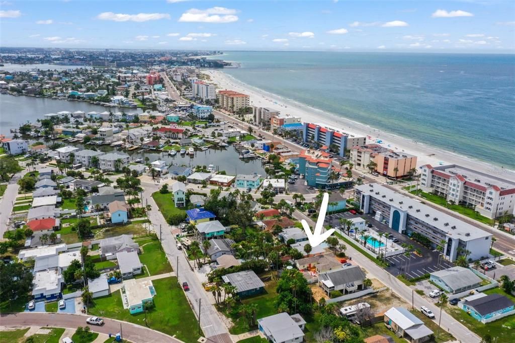 En Venta: $550,000 (3 camas, 2 baños, 1139 Pies cuadrados)