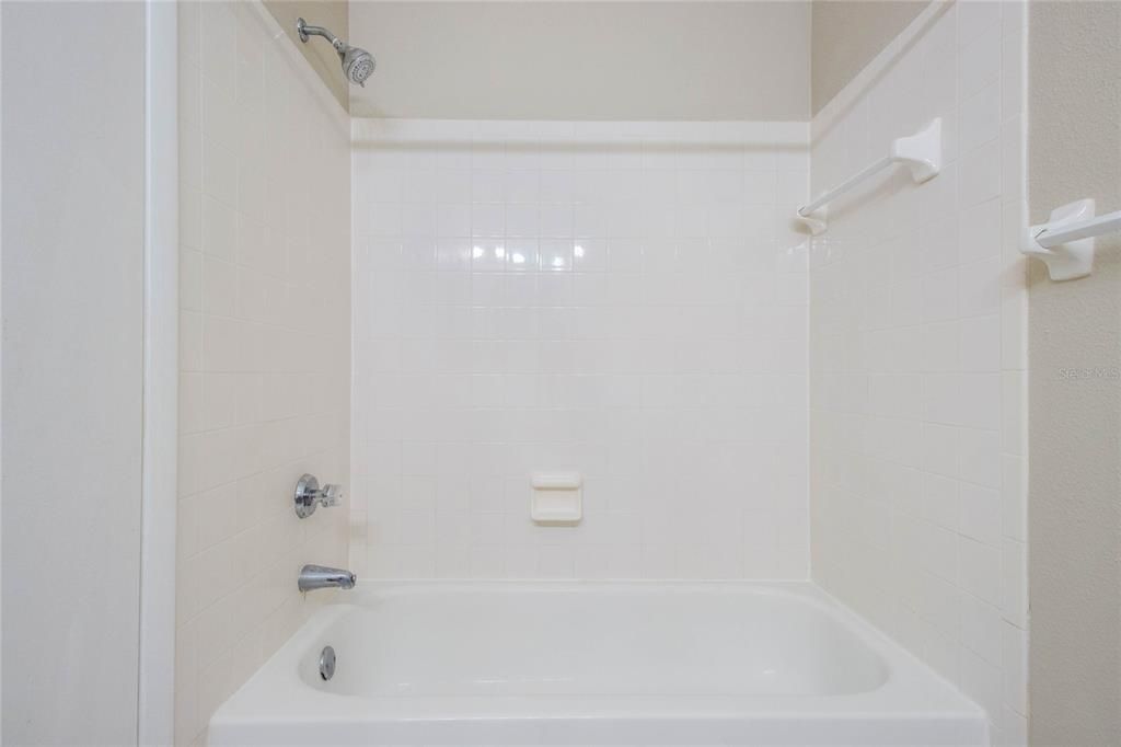 En Venta: $215,000 (2 camas, 2 baños, 1090 Pies cuadrados)