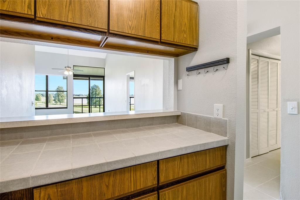 En Venta: $215,000 (2 camas, 2 baños, 1090 Pies cuadrados)