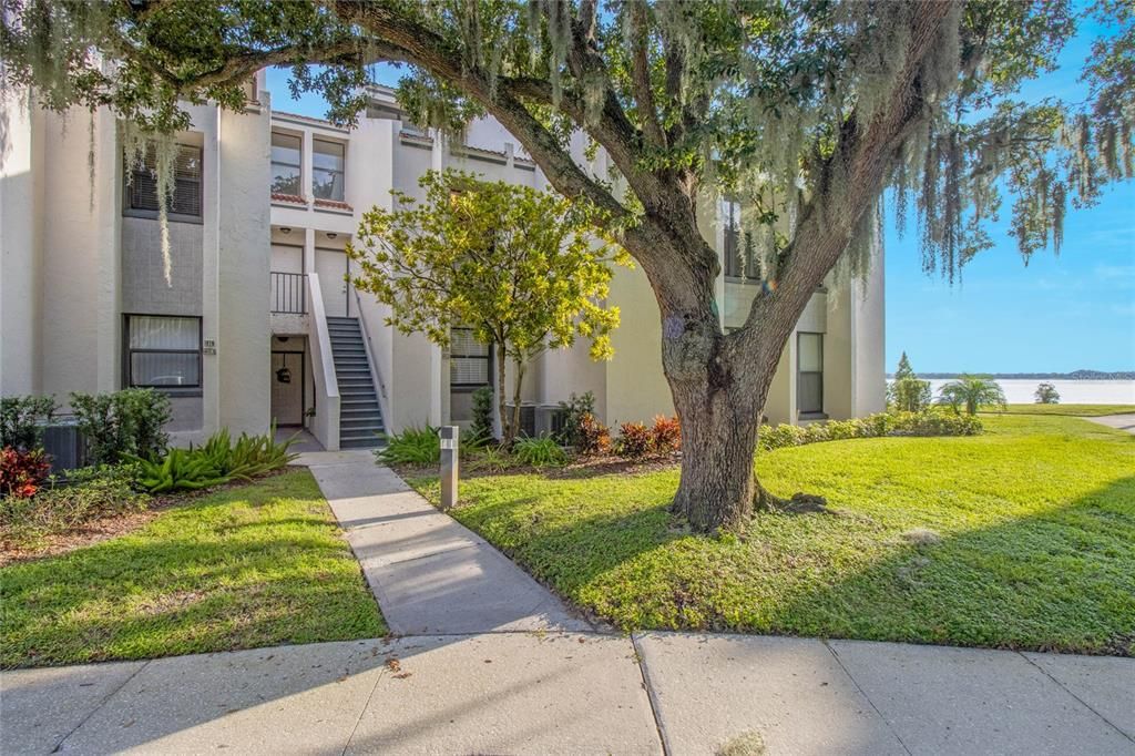 En Venta: $215,000 (2 camas, 2 baños, 1090 Pies cuadrados)