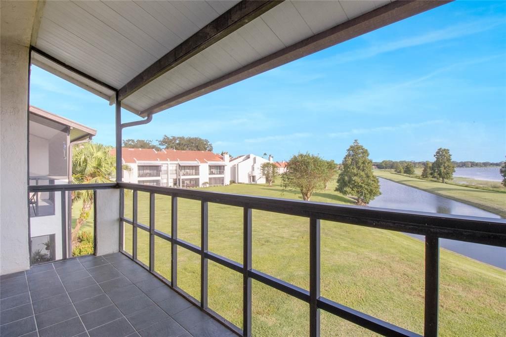 En Venta: $215,000 (2 camas, 2 baños, 1090 Pies cuadrados)