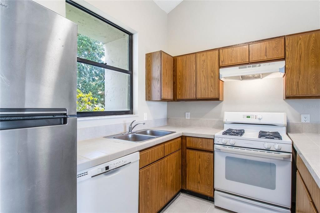 En Venta: $215,000 (2 camas, 2 baños, 1090 Pies cuadrados)