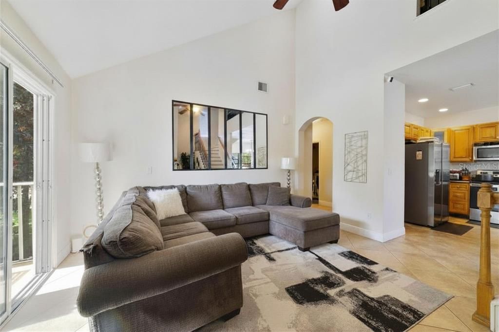 For Sale: $197,500 (3 beds, 3 baths, 1398 Square Feet)