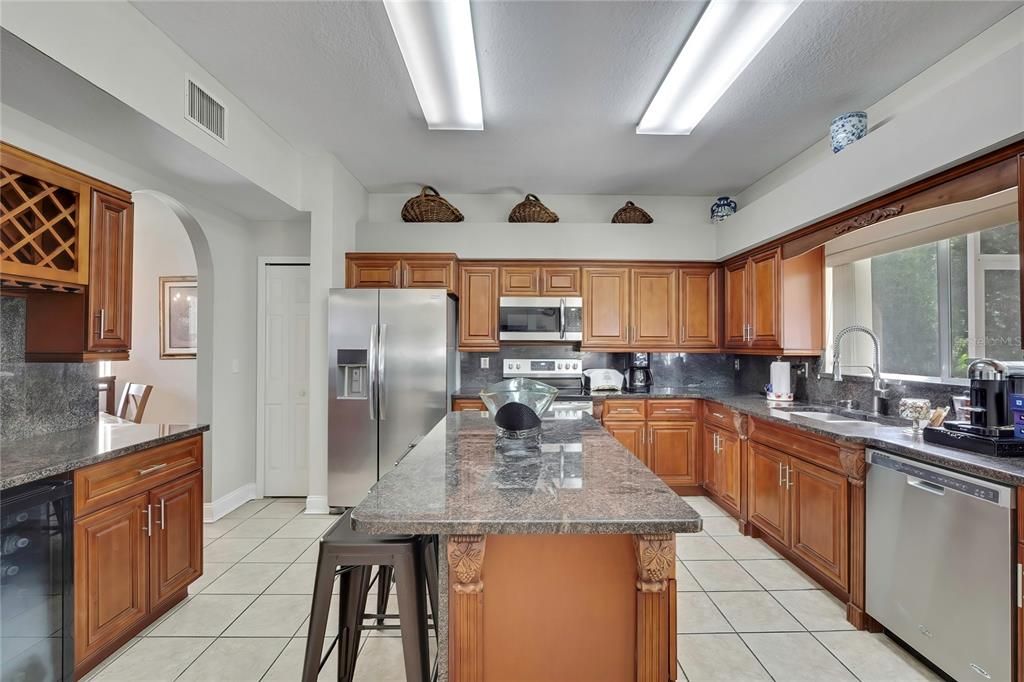 En Venta: $519,000 (5 camas, 3 baños, 3197 Pies cuadrados)
