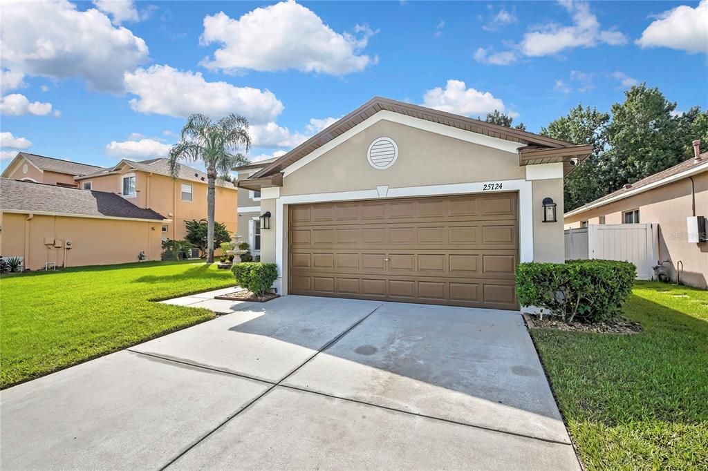 En Venta: $519,000 (5 camas, 3 baños, 3197 Pies cuadrados)