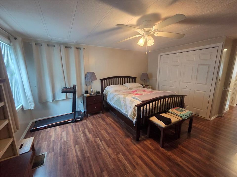 En Venta: $164,800 (2 camas, 2 baños, 1325 Pies cuadrados)