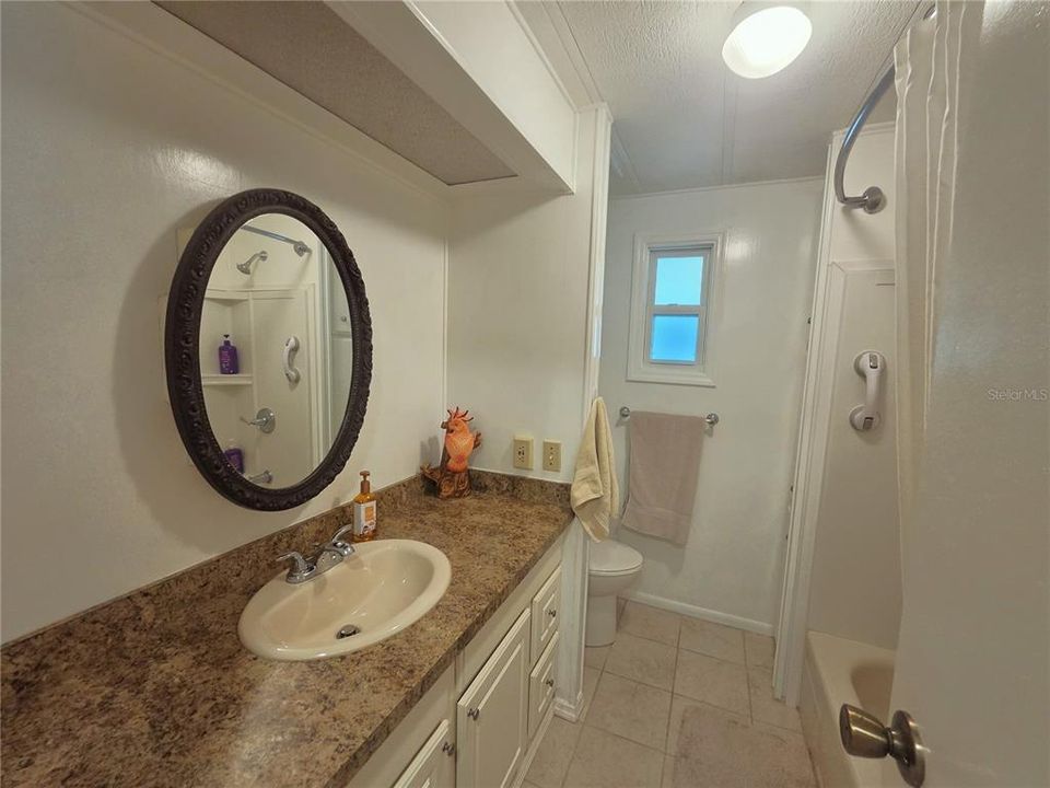 En Venta: $164,800 (2 camas, 2 baños, 1325 Pies cuadrados)