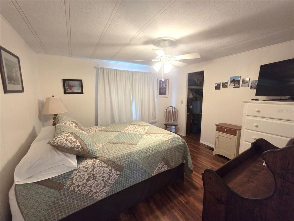 En Venta: $164,800 (2 camas, 2 baños, 1325 Pies cuadrados)