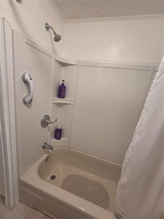 En Venta: $164,800 (2 camas, 2 baños, 1325 Pies cuadrados)
