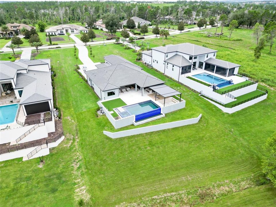 На продажу: $3,390,000 (5 спален, 5 ванн, 4874 Квадратных фут)