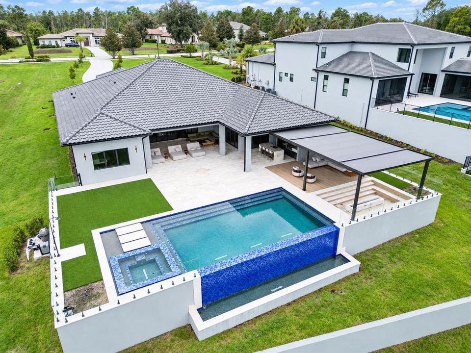 На продажу: $3,390,000 (5 спален, 5 ванн, 4874 Квадратных фут)