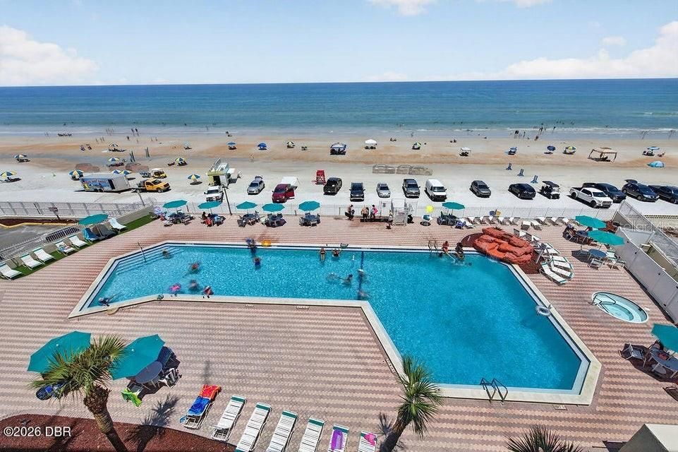 На продажу: $196,000 (1 спален, 1 ванн, 399 Квадратных фут)