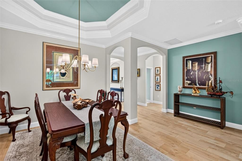 For Sale: $640,000 (3 beds, 2 baths, 2036 Square Feet)