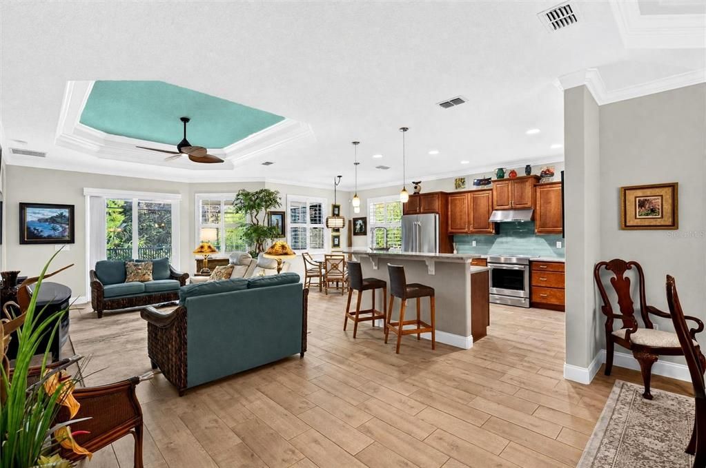 For Sale: $640,000 (3 beds, 2 baths, 2036 Square Feet)