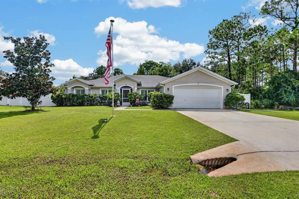 For Sale: $415,000 (4 beds, 2 baths, 2208 Square Feet)