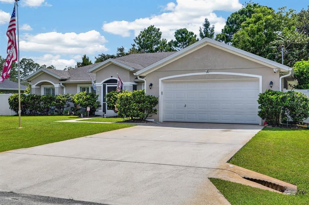For Sale: $415,000 (4 beds, 2 baths, 2208 Square Feet)