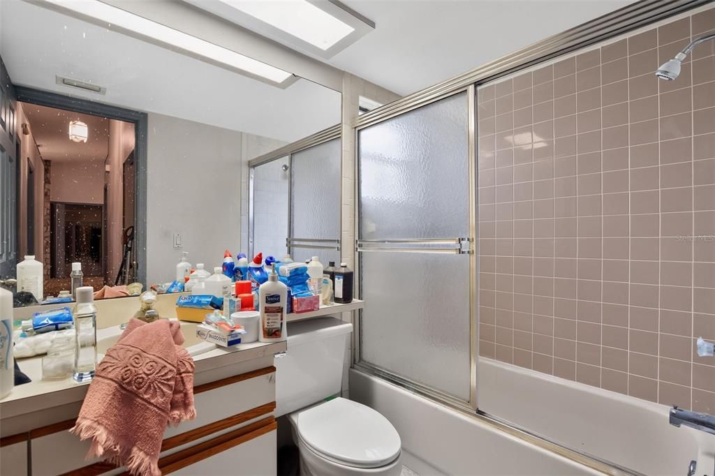На продажу: $199,000 (3 спален, 2 ванн, 1407 Квадратных фут)