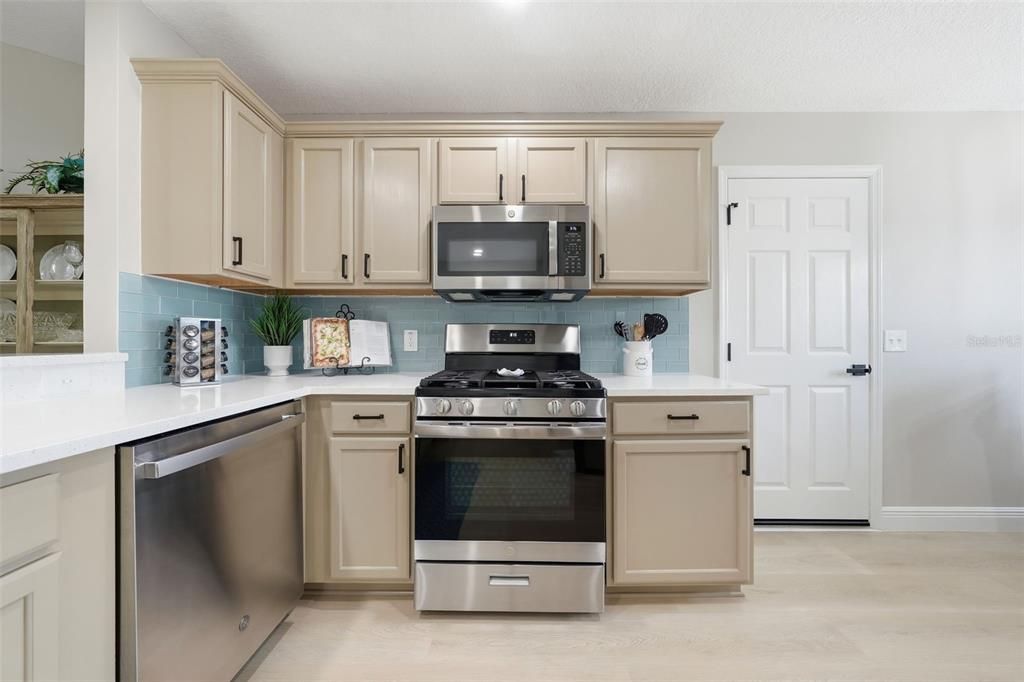 En Venta: $362,900 (3 camas, 2 baños, 1493 Pies cuadrados)
