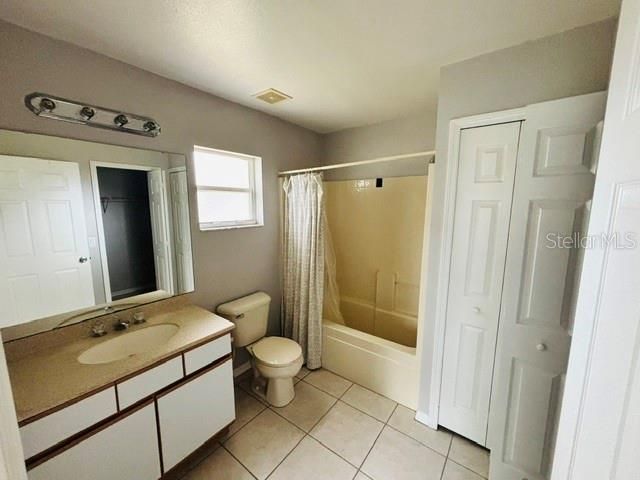 For Rent: $1,950 (3 beds, 2 baths, 1372 Square Feet)