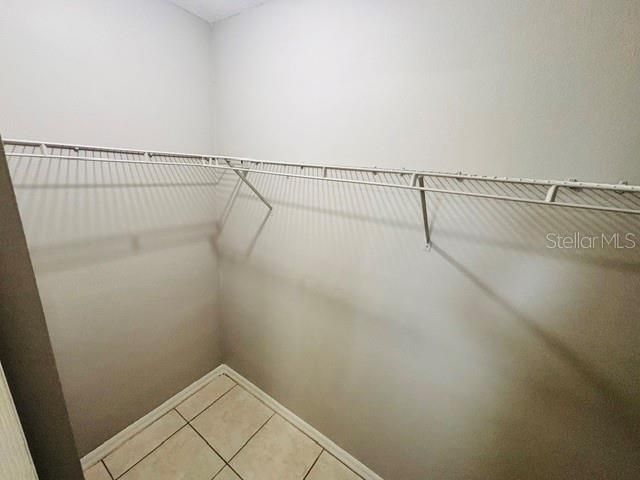 For Rent: $1,950 (3 beds, 2 baths, 1372 Square Feet)