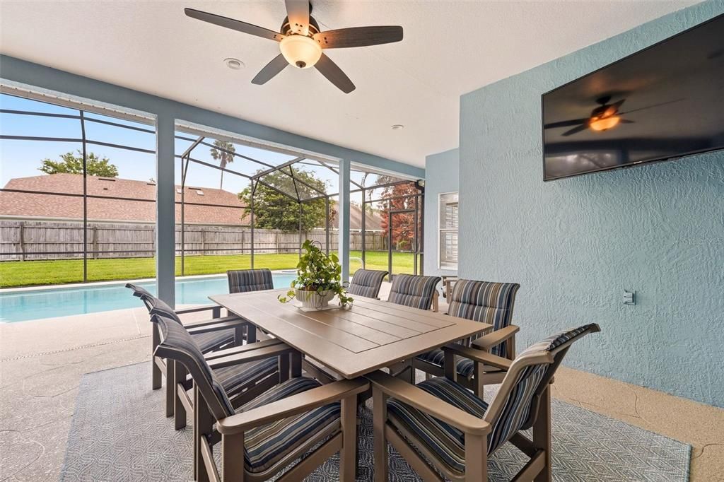 Activo con contrato: $630,000 (4 camas, 3 baños, 2590 Pies cuadrados)