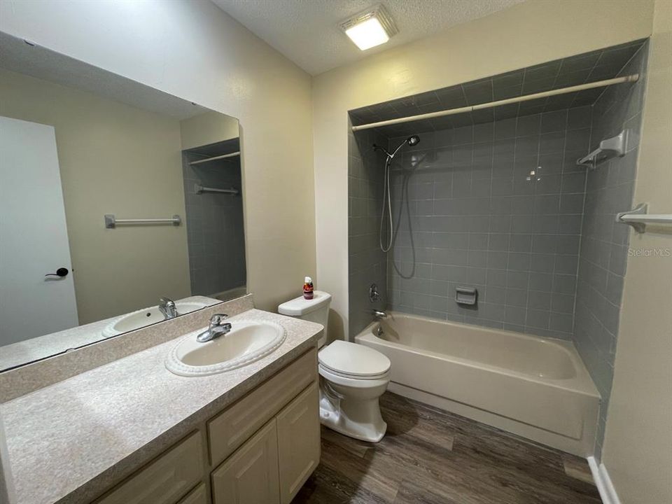 В аренду: $1,350 (1 спален, 1 ванн, 912 Квадратных фут)