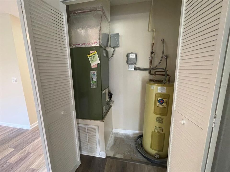 В аренду: $1,350 (1 спален, 1 ванн, 912 Квадратных фут)