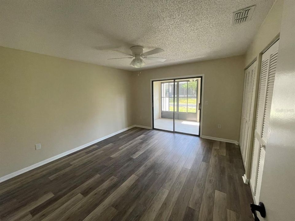 В аренду: $1,350 (1 спален, 1 ванн, 912 Квадратных фут)