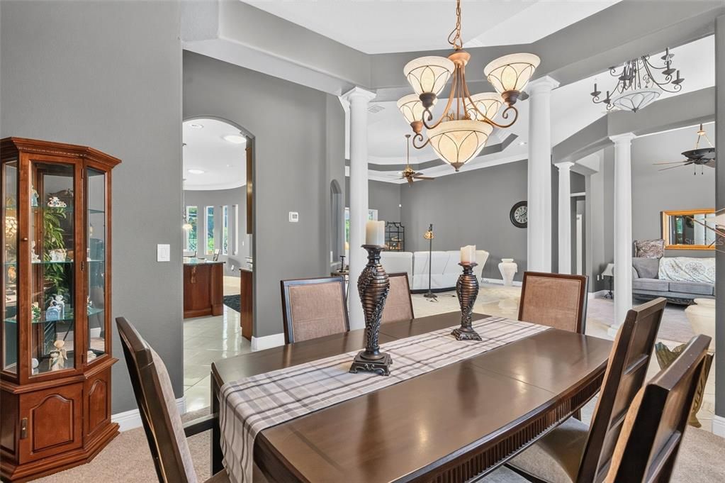 En Venta: $535,000 (3 camas, 3 baños, 2868 Pies cuadrados)