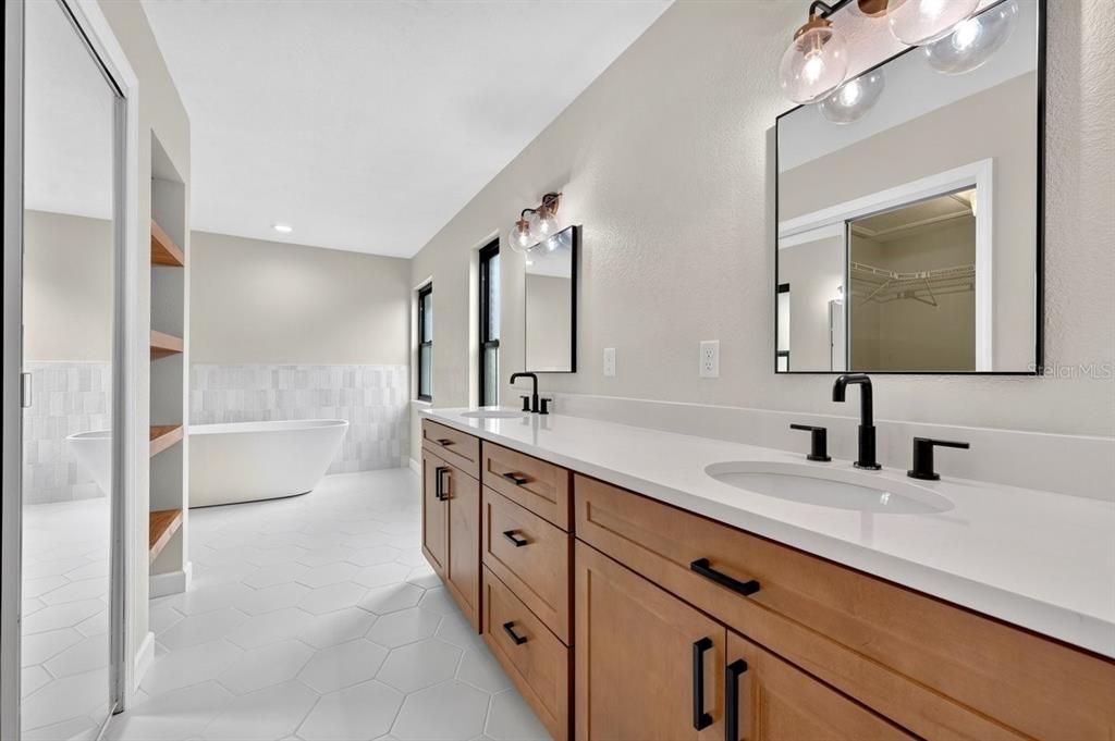 For Sale: $569,900 (4 beds, 3 baths, 2469 Square Feet)