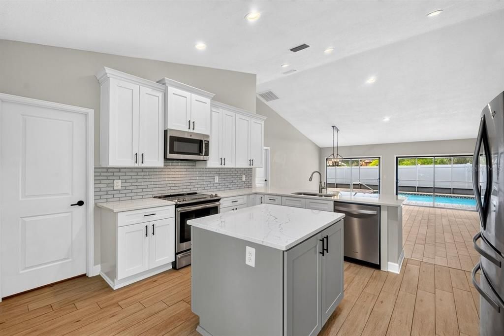 For Sale: $569,900 (4 beds, 3 baths, 2469 Square Feet)