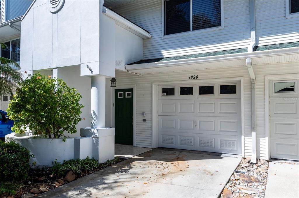 For Sale: $462,000 (3 beds, 3 baths, 1749 Square Feet)