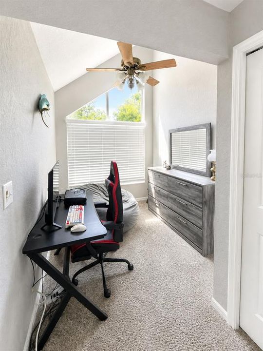 For Sale: $462,000 (3 beds, 3 baths, 1749 Square Feet)